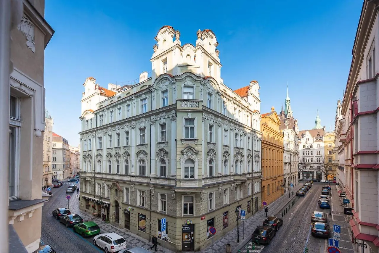 Grand Deluxe Vip Apartment Prag 0*,