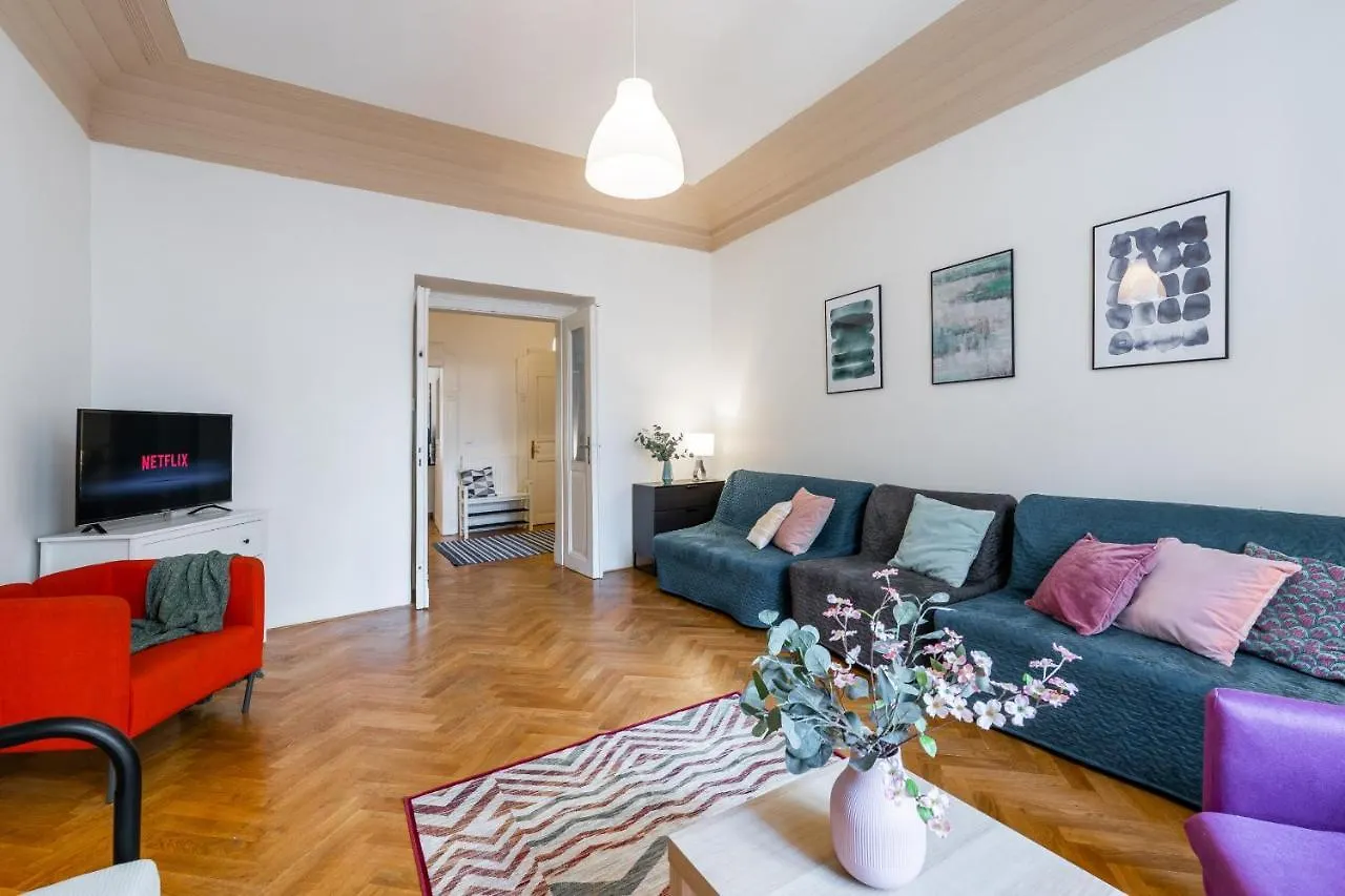 Grand Deluxe Vip Apartment Praga
