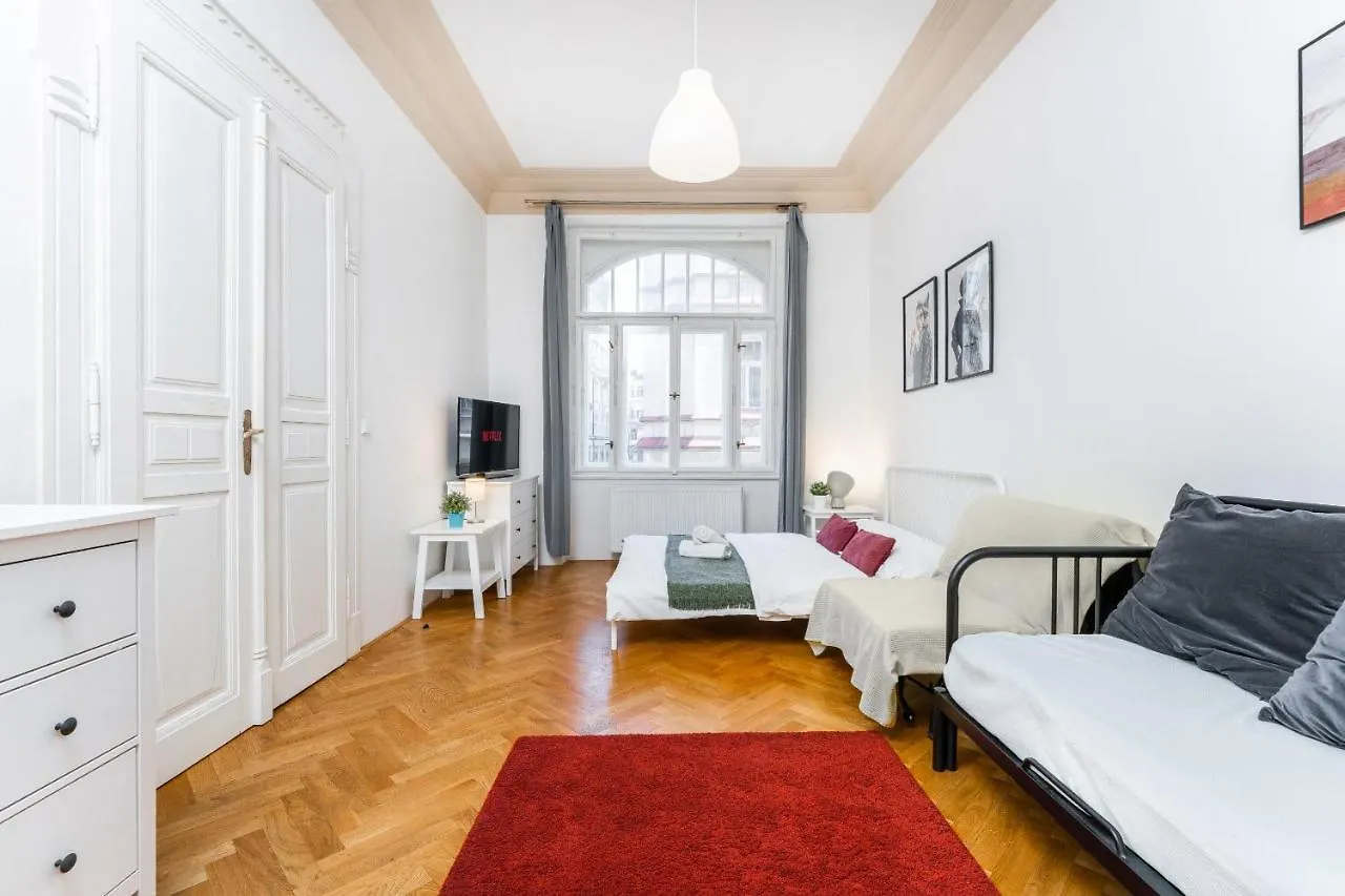 Grand Deluxe Vip Apartment Praga
