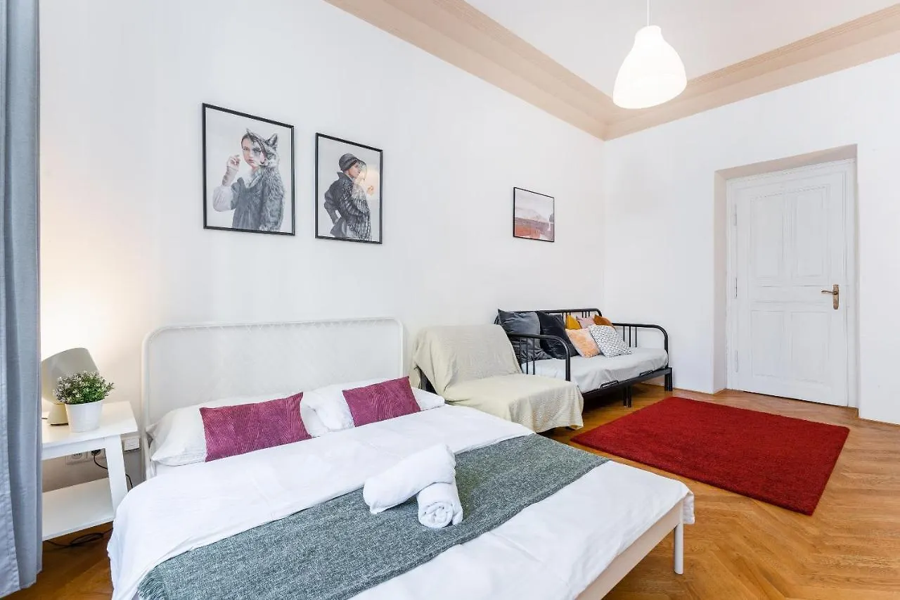 Grand Deluxe Vip Apartment Praga