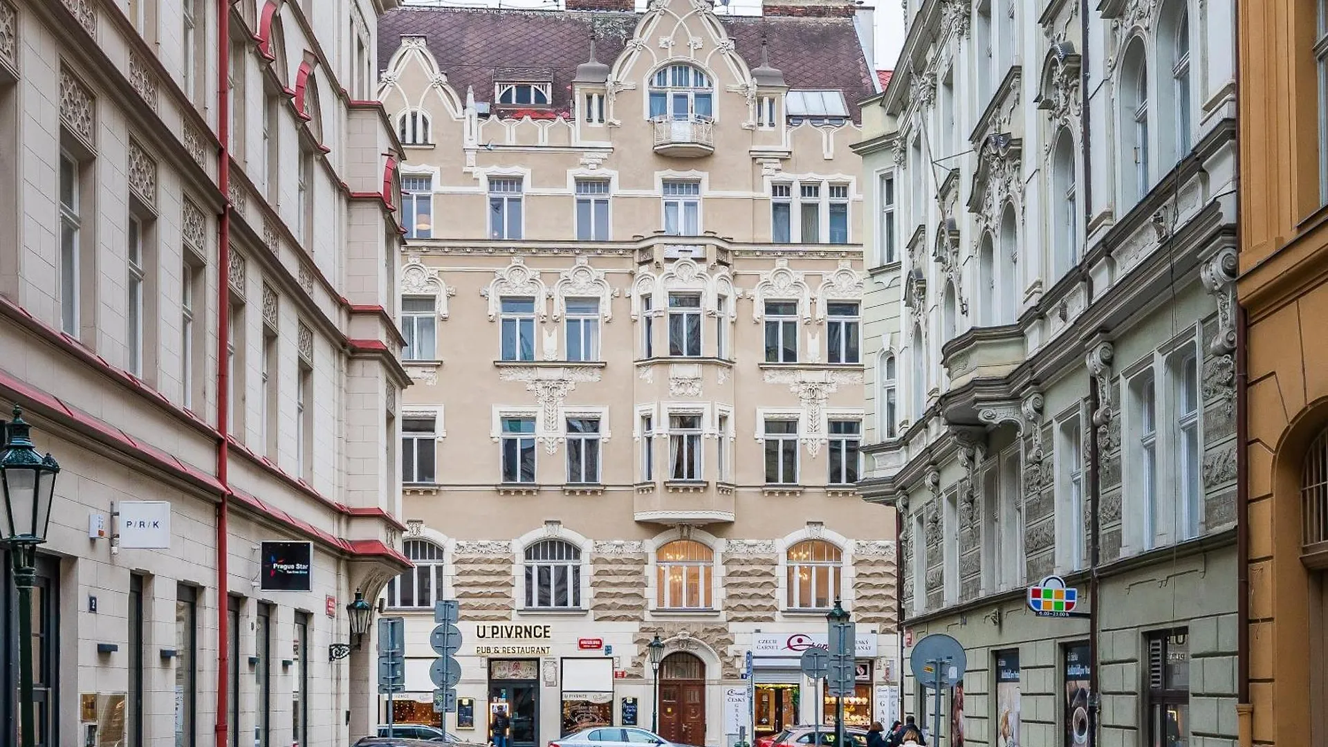 Grand Deluxe Vip Apartment Praga República Checa