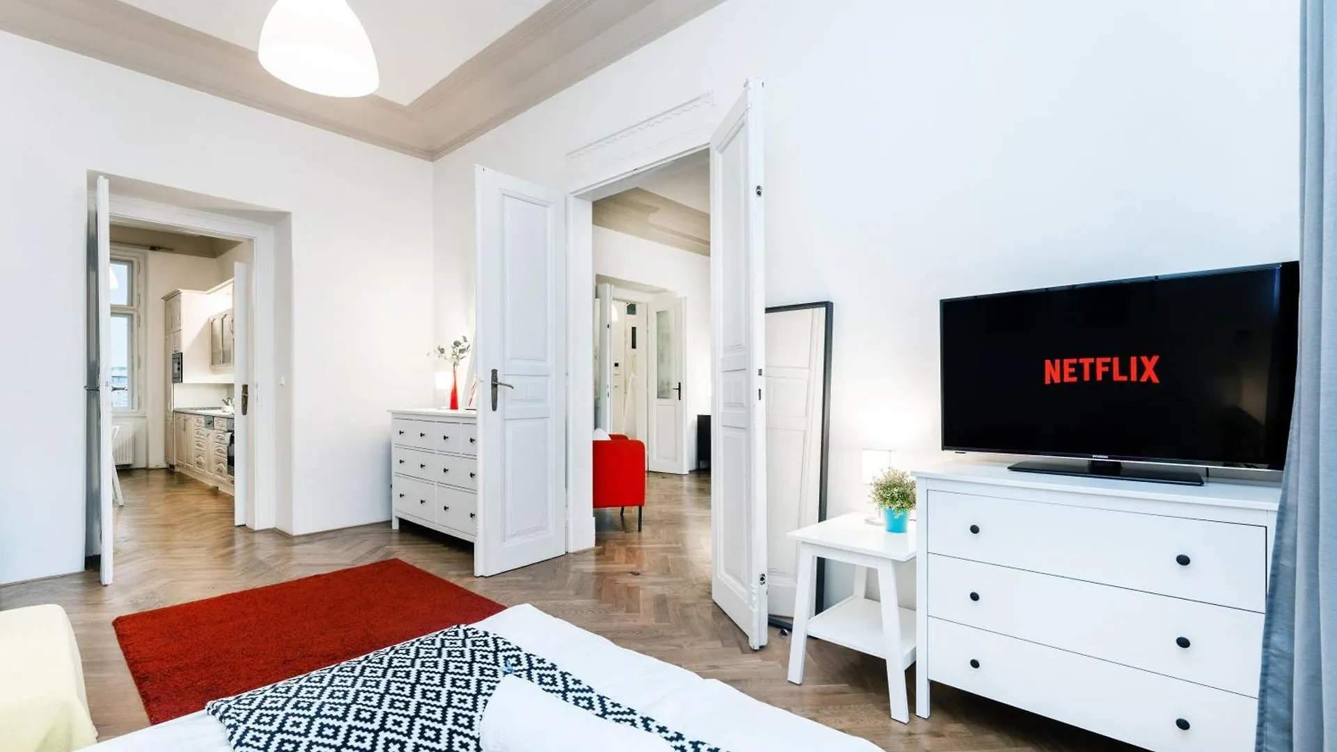 Grand Deluxe Vip Apartment Praga 0*,  República Checa